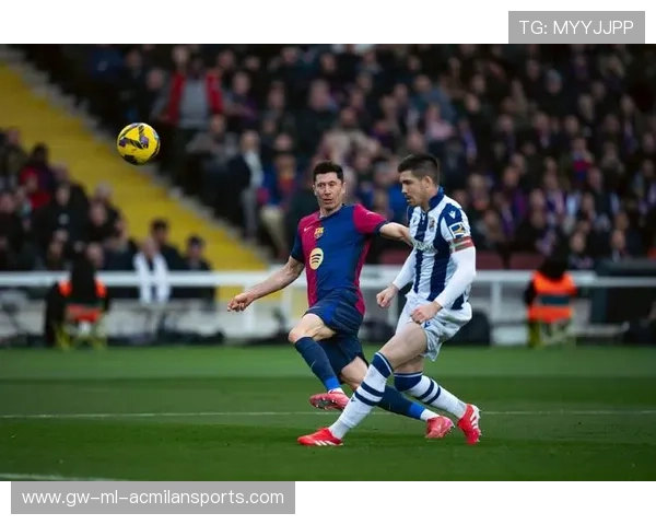 西甲巴萨角球名单多变，门前高点被利用