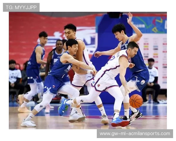 CBA 球员在赛后主动学习对手录像被誉为专业态度