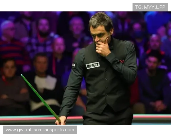 斯诺克英锦赛：巴里·霍金斯首度击败顶级选手晋级决赛