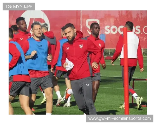 塞维利亚主场逼平劲敌，球队展现坚韧意志，塞维利亚足球俱乐部主场