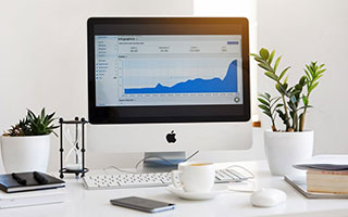 东亚杯国足战败 球迷呼吁战术改革，东亚杯国足1比2日本